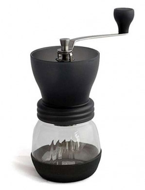 Moudre le café avec un soupçon d'eau réduit l'électricité statique