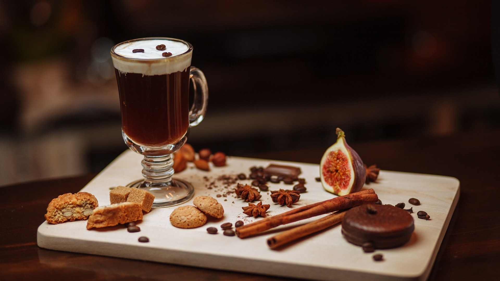 Recettes secrètes dévoilées : les meilleurs cocktails à base de café pour épater vos invités !